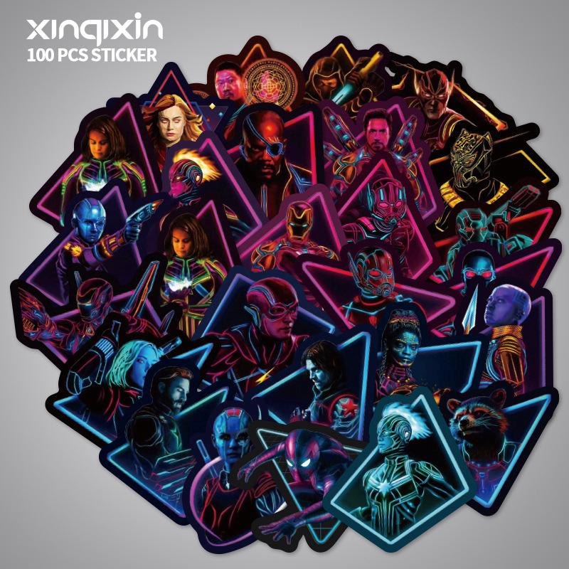 Set 100 decal chủ đề siêu anh hùng Marvel phản quang