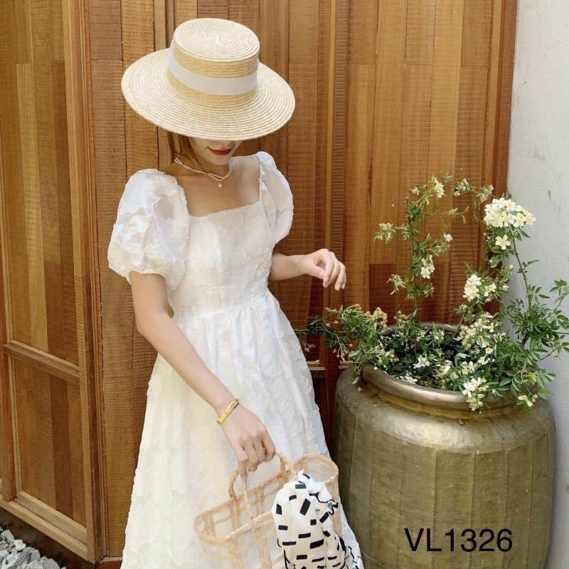 ĐẦM MIDI TRẮNG HOA NỔI CỔ VUÔNG