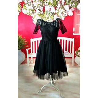 Sale: Đầm xòe lưới tay con đính hạt - Size M