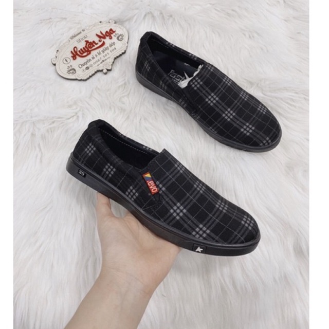 Giày lười vải nam 2 màu chữ và kẻ