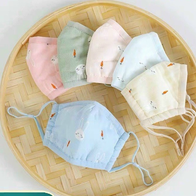 Khẩu trang 4 lớp cho bé 1-3 tuổi chống bụi chống gió, hàng đẹp xuất Hàn có nút chỉnh quai đeo tiện lợi - B52