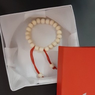 Vòng Dâu Dây Rút Chỉ Đỏ May Mắn Cho Bé