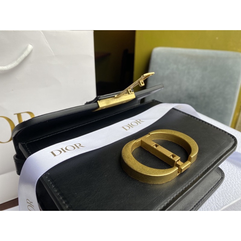 Túi Dior montaige