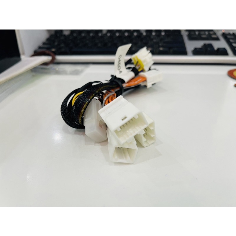 Tự Động Lên Xuống Kính Toyota Cross