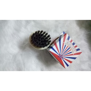 Cọ phủi tóc xỏ ngón barber