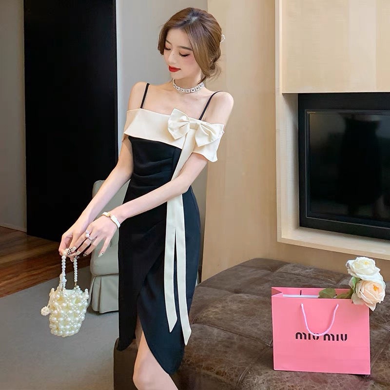 Pure lust little sexy goddess dress 2022 summer new one-word halter irregular skinny black dress