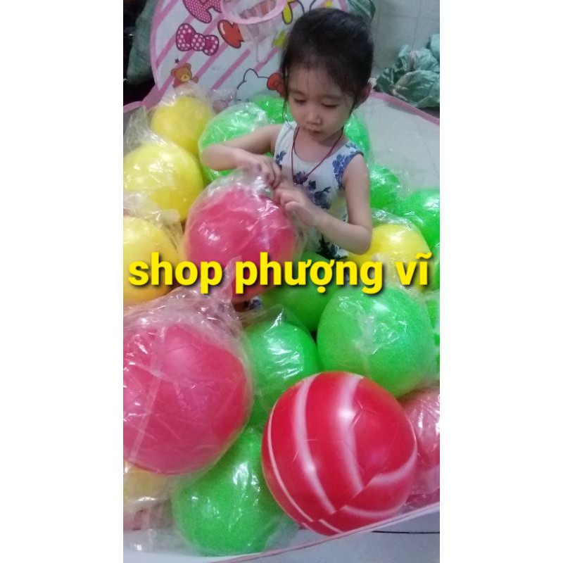 bóng đá size 20cm nhựa Việt Nam hàng đẹp.