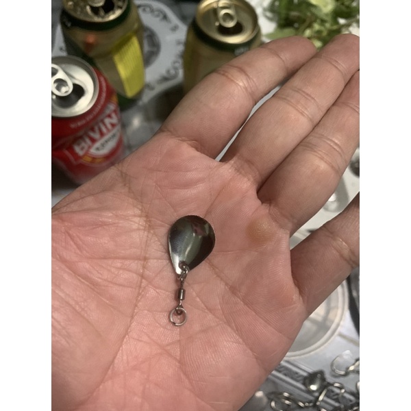 Thìa nhái hơi xỏ sẵn