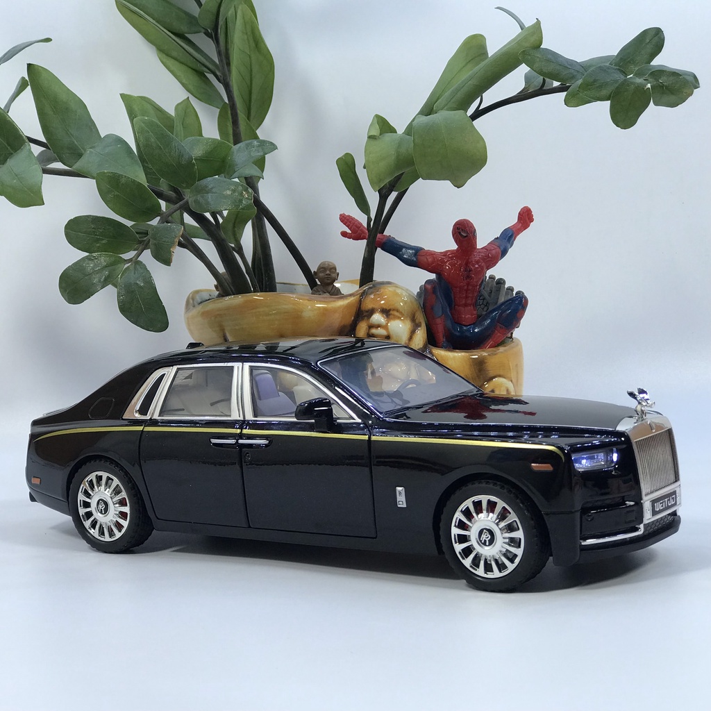 Mô hình xe ô tô kim loại Rolls Royce Phantom VIII tỷ lệ 1:20 mới nhất