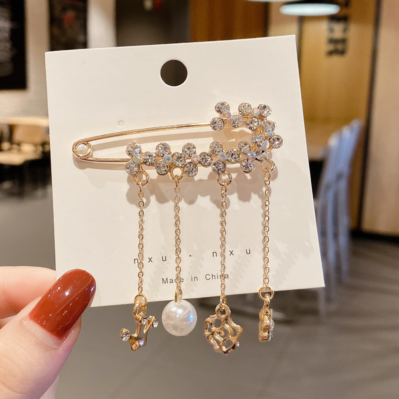 Ghim cài áo phối hình độc đáo phong cách Hàn Quốc dành cho nữ