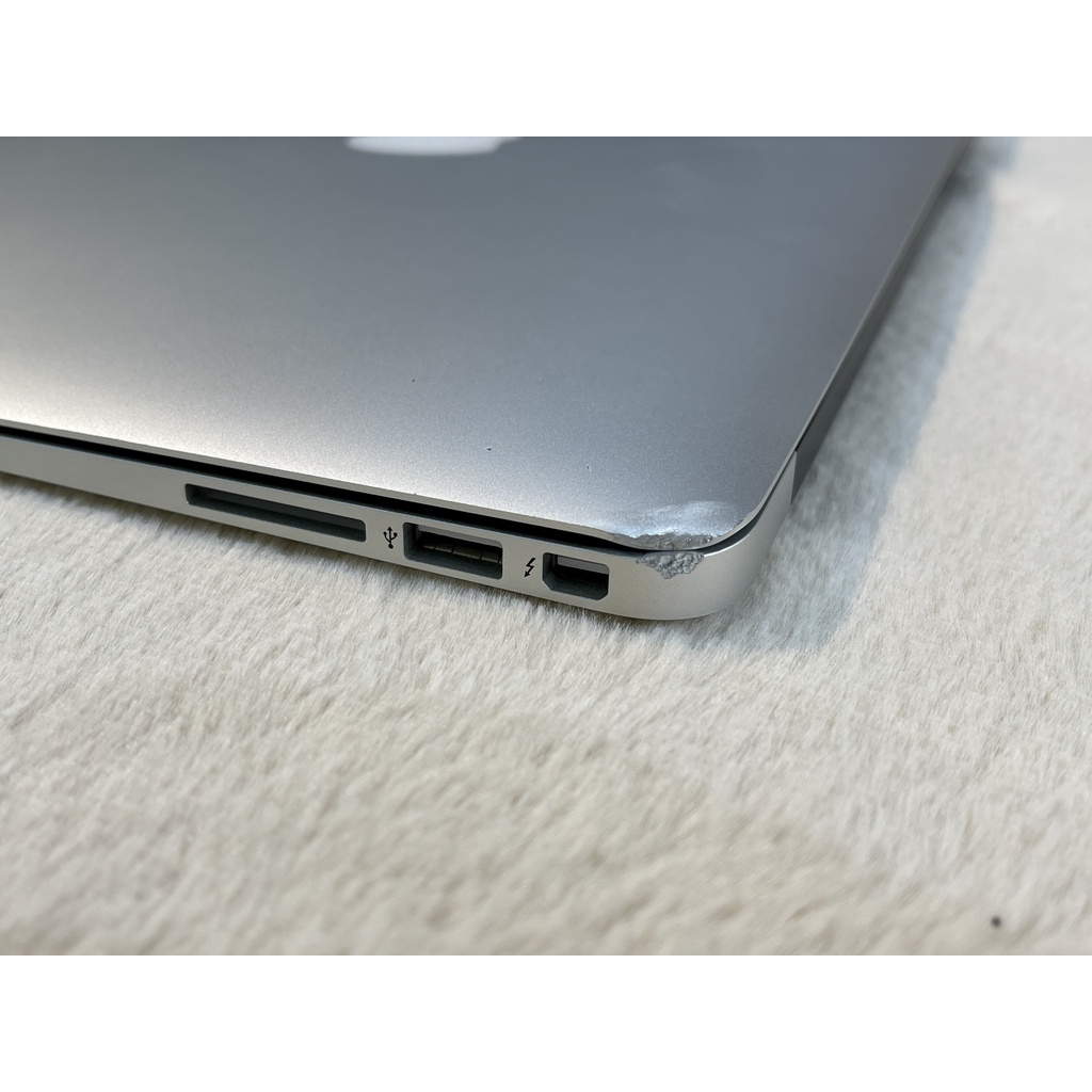 Máy tính Macbook Air (13-inch, Early 2015) Core i5 1.6 GHz / RAM 8GB / SSD 128GB MJVG2