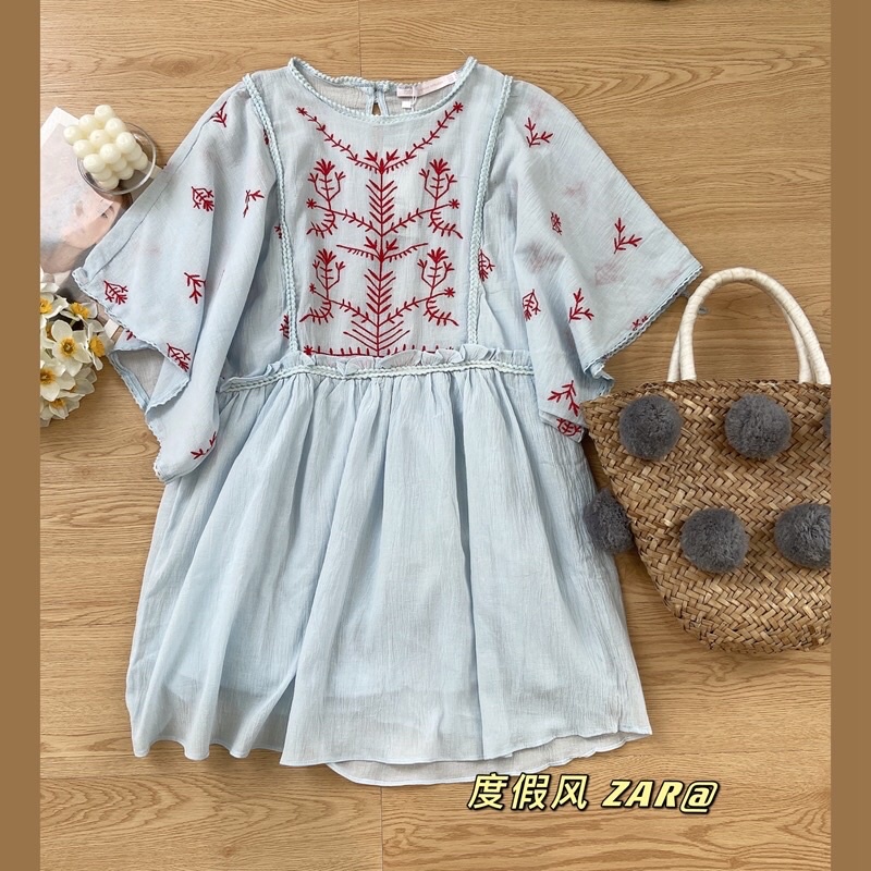 Mini dress thêu Dư Sịn tqxk