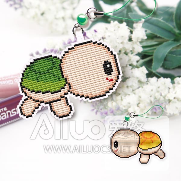 Combo 2 móc khóa thêu chữ thập (ib để chọn mẫu)