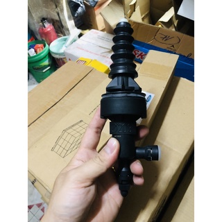 Heo côn dưới ford transit 5 số 2003-2011 ty nhựa