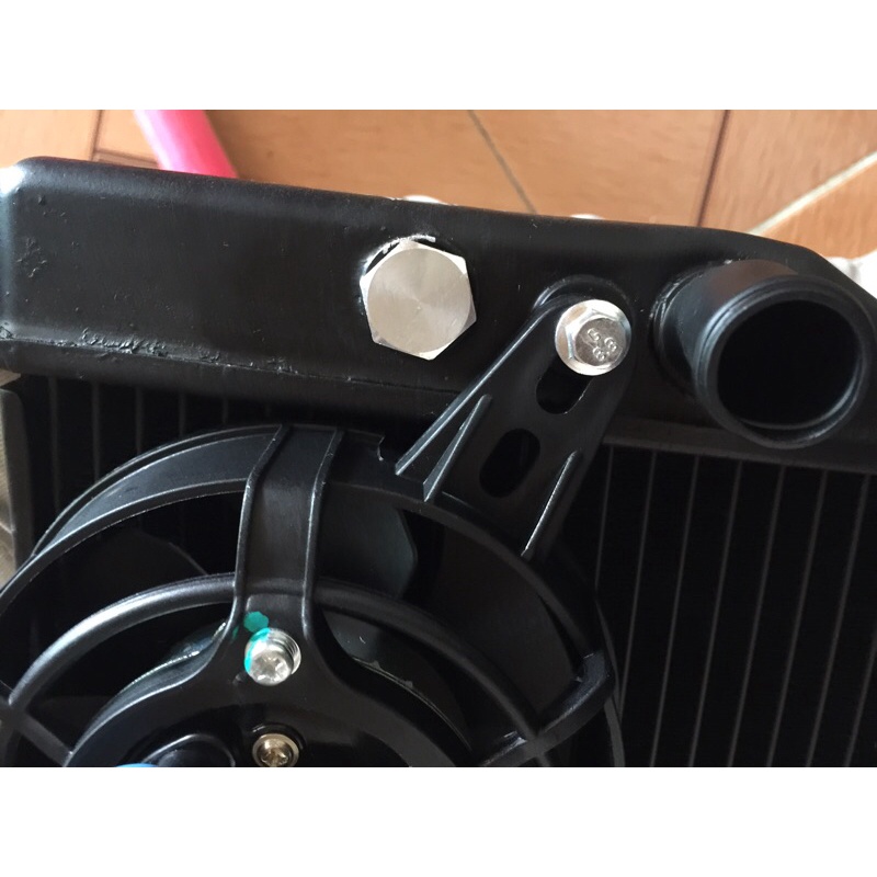 Két nước lớn Redleo 2 quạt cho ex 150