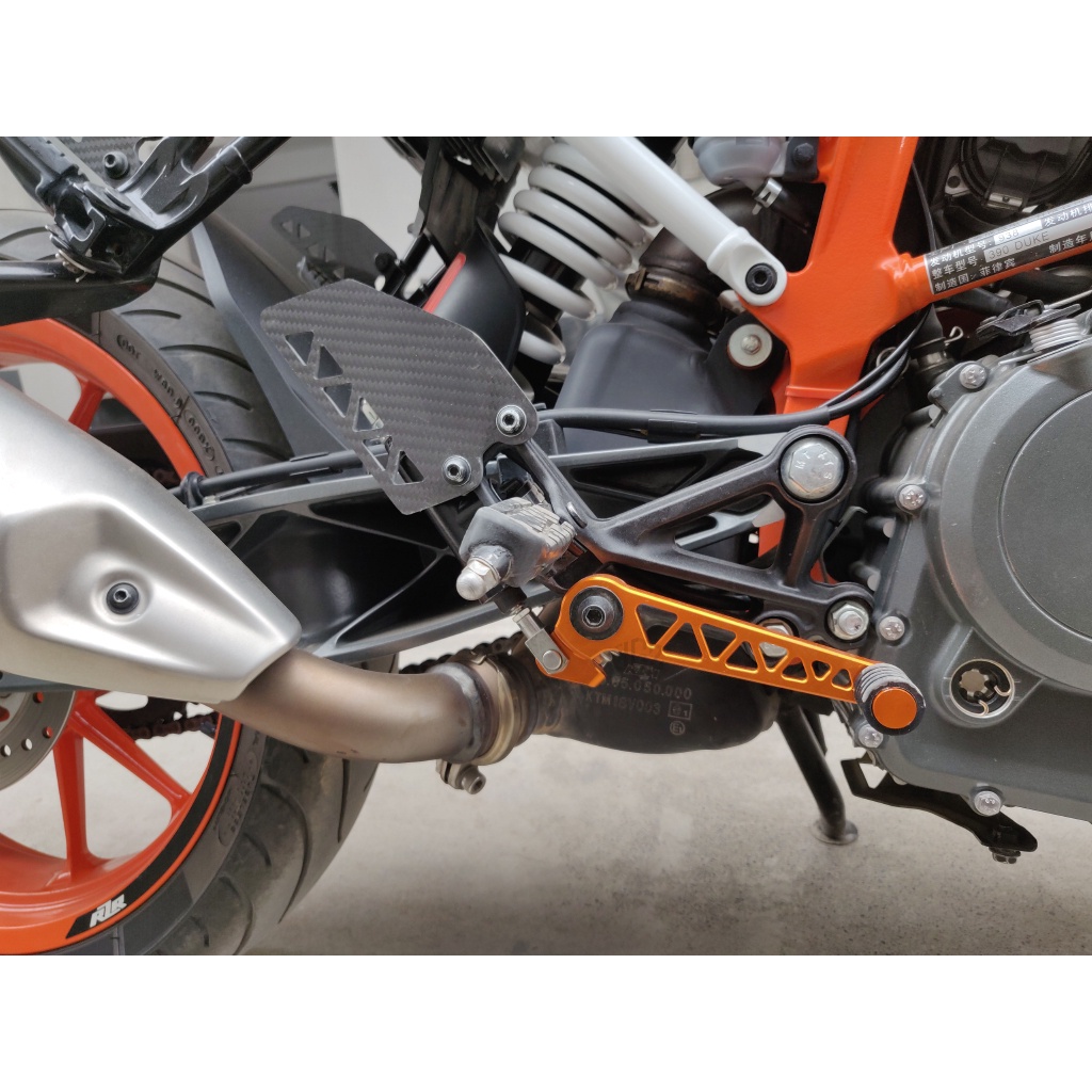 Bàn Đạp Chân Thắng CNC Chuyên Dụng Cho Xe Mô Tô KTM DUKE 250 390 2017-2022