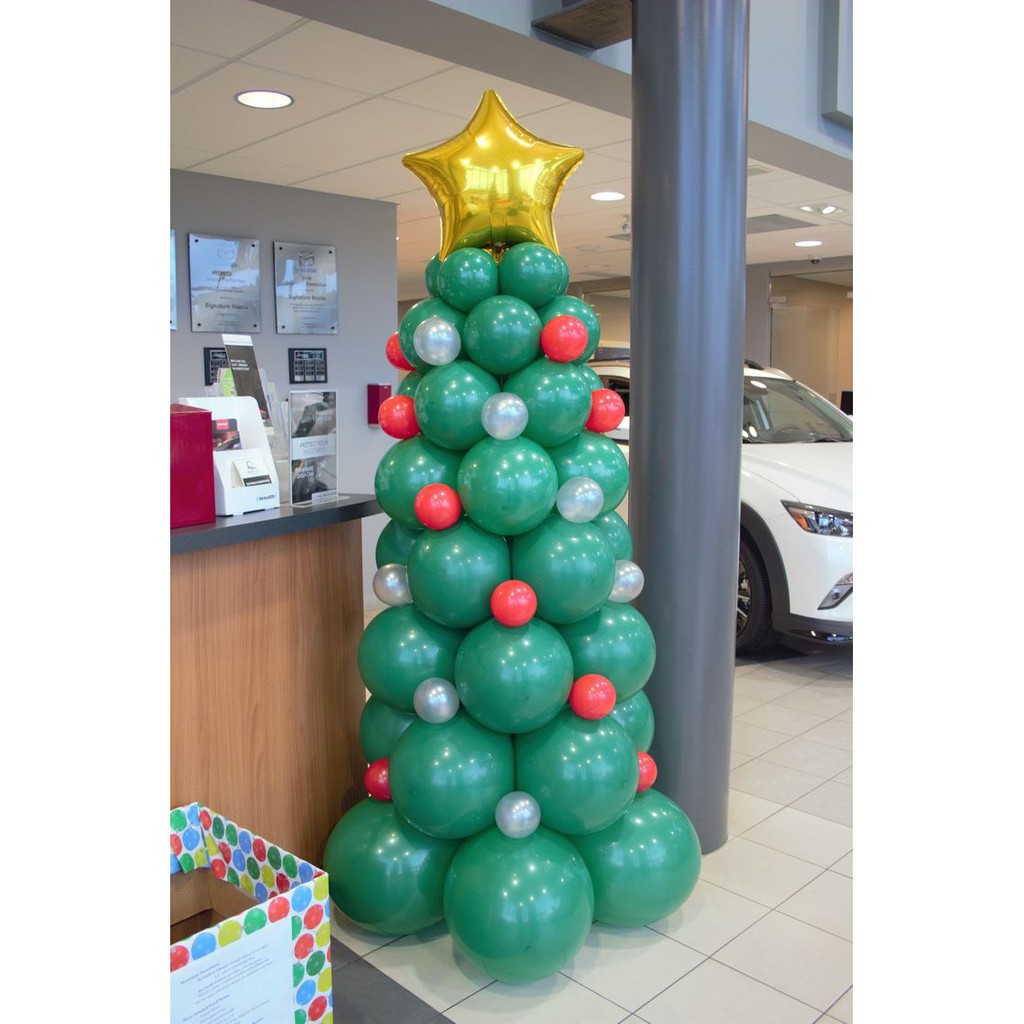 trang trí bong bóng cây thông