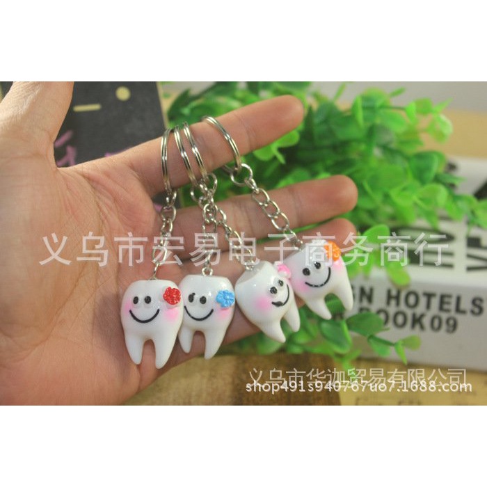 Móc Khóa Hình Chiếc Răng Dễ Thương