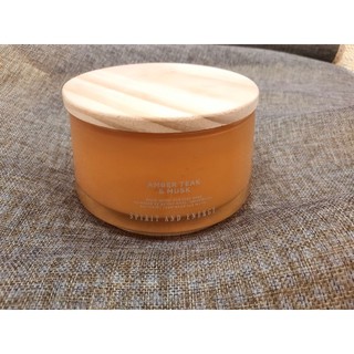 Nến thơm Amber Teak & Musk