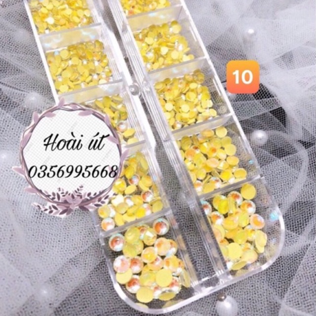 Khay Đá Mầu Vàng Ngọc - 1400 Viên - Mầu Đặc Biệt