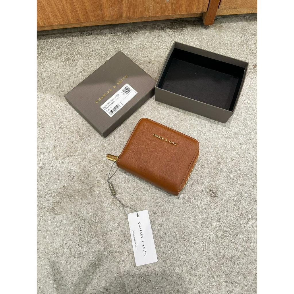 Ví cầm tay CNK full hộp xinh