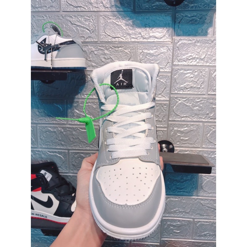 [Mã FAXANH245 giảm 10k đơn từ 50k] Giày Air Jodan thể thao cổ cao và cổ thấp hàng cao cấp FULL BOX | BigBuy360 - bigbuy360.vn