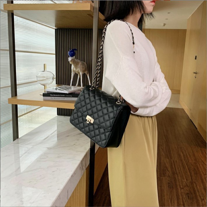 Túi xách nữ đeo chéo siêu to khổng lồ đựng cả thế giới chất da mềm mịn cao cấp Capucha T210