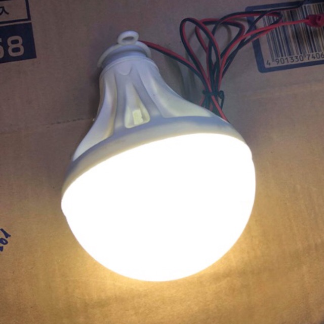 - Bóng đèn LED nấm 12V-12W tiết kiệm điện năng.
