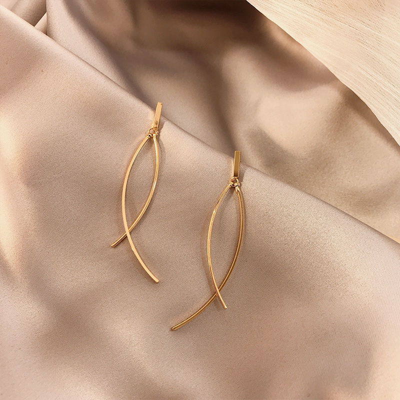 Khuyên Tai Nữ Trang Tạo Hình Độc Đáo