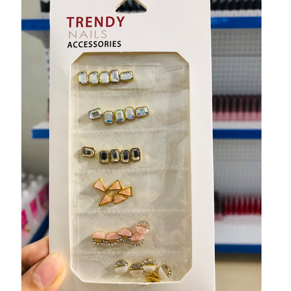 Charm đá anh trang trí móng