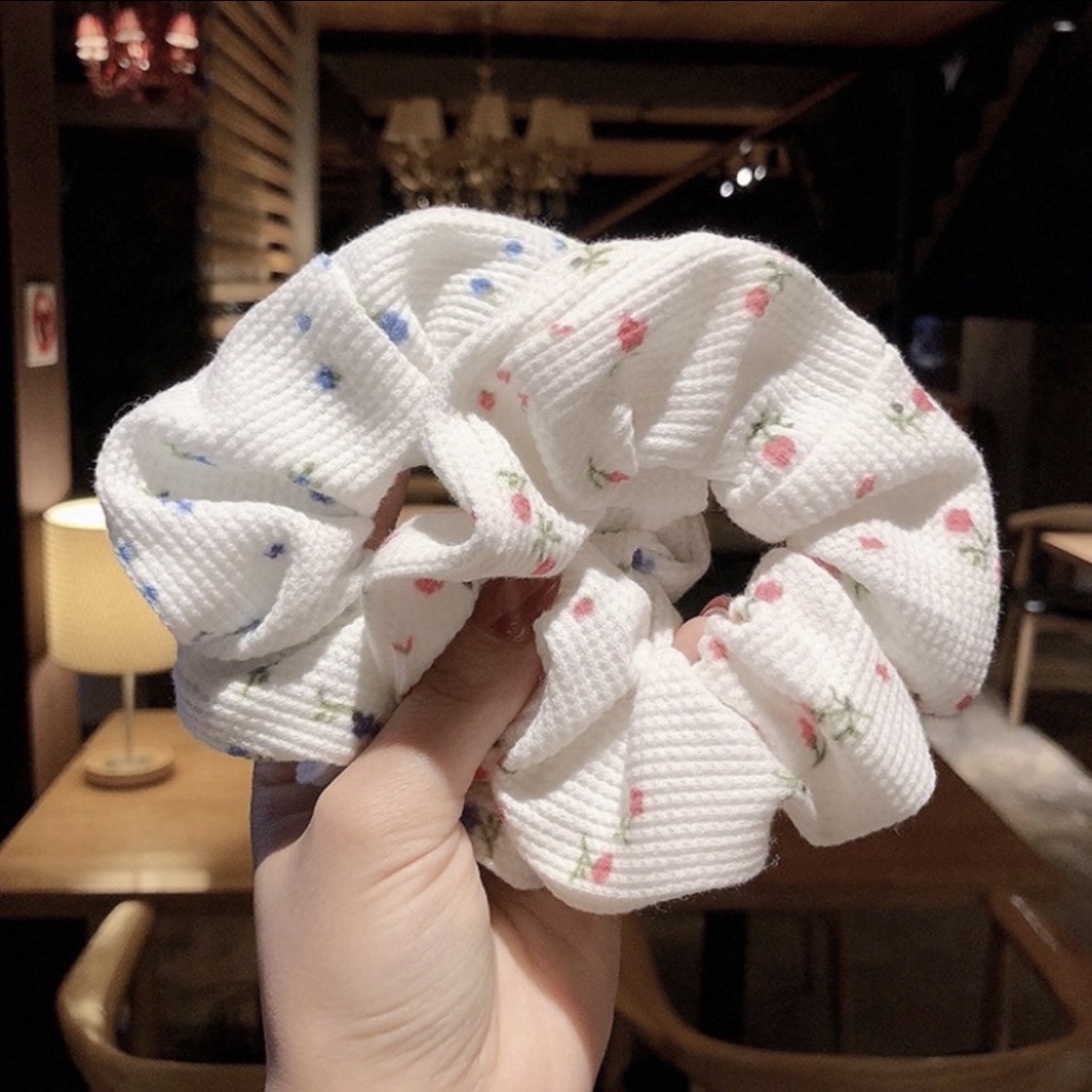 [Handmade] Scrunchies dây buộc tóc mẫu hoa nhỏ dễ thương dành cho bạn nữ