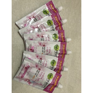 Hộp 6 gói kem dưỡng trắng da Garnier Thái Lan