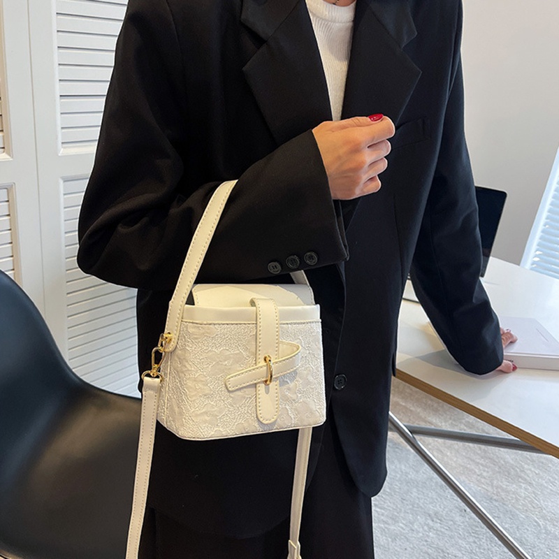 IELGY Túi Đeo Chéo Khóa Nam Châm Ba Chiều Thời Trang Pháp Cho Nữ