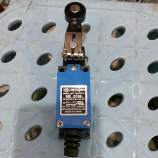 Công tắc hành trình moujen me 8104
