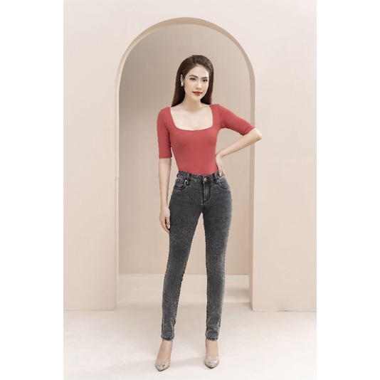 BODYSUIT CỔ VUÔNG TAY LỠ | BigBuy360 - bigbuy360.vn