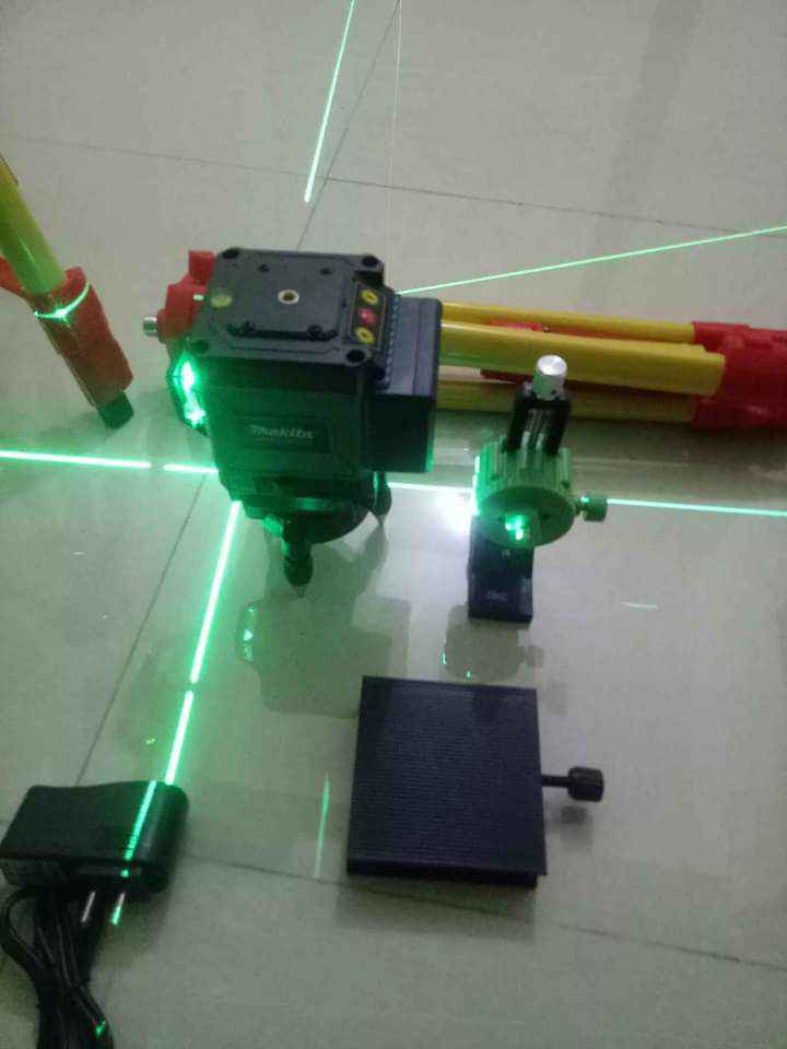 [Có bảo hành] [Có sẵn] Máy bắn cốt, máy cân bằng laser, máy cân mực laze 12 tia xanh. Nhật bản