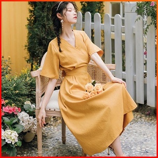 Đầm dài ôm eo màu xanh lá quyến rũ hợp thời trang