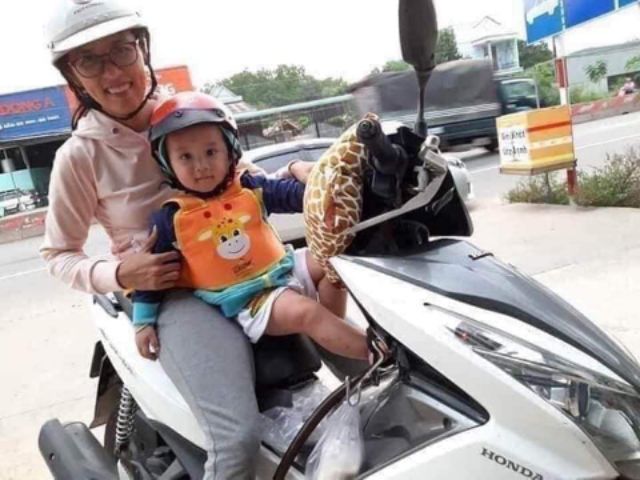 [XẢ KHO] Đai đi xe máy an toàn cho bé