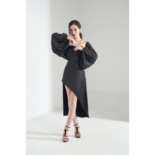 Bộ Váy Lụa Kèm Áo Khoác