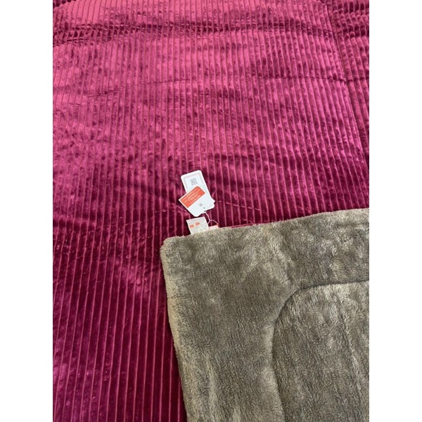 Chăn lông cừu Queen nhập khẩu từ Nhật thương hiệu Nanara life màu đỏ ruby (kèm ảnh thật)