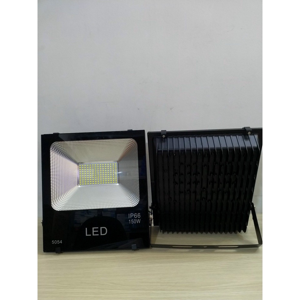 Đèn Pha Led 5054 IP66 50W/100W/150W/200W sáng trắng bảo hành 12 tháng.