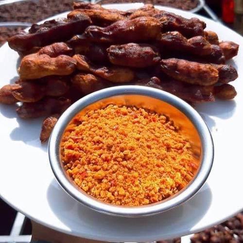 Me lào muối tôm me lào tách vỏ chấm muối tôm