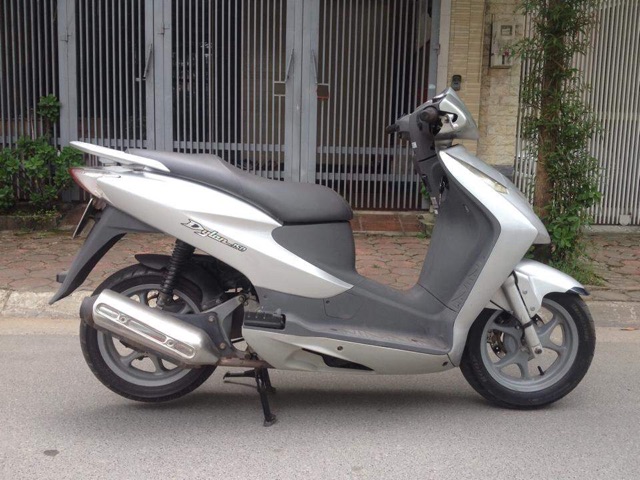 Bình Ắc Quy WTZ7L-BP 12V, 7Ah hiệu GLOBE cho xe @/ SH 125,150/ DYLAN