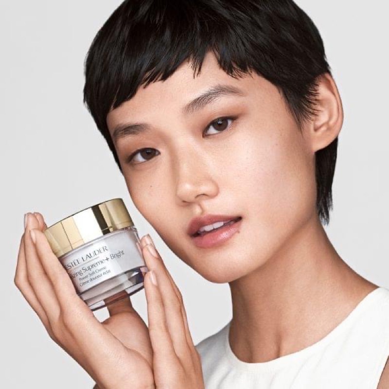 Kem dưỡng trắng và chống lão hoá Estee Lauder Revitalizing Superme Bright Sofr creme