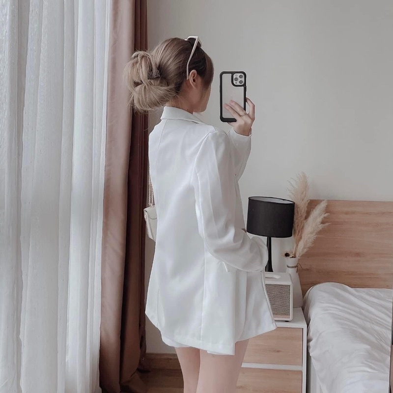 SET 3 MÓN : ÁO LÓT SỌC DÂY BÚN + ÁO KHOÁC VEST TAY DÀI + QUẦN SHORT