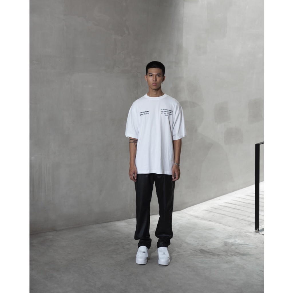 Stressmama Áo thun FRIENDS T-SHIRT 220GSM màu Trắng chất liệu 100% Cotton 2 chiều 220GSM thoáng mát, Local Brand