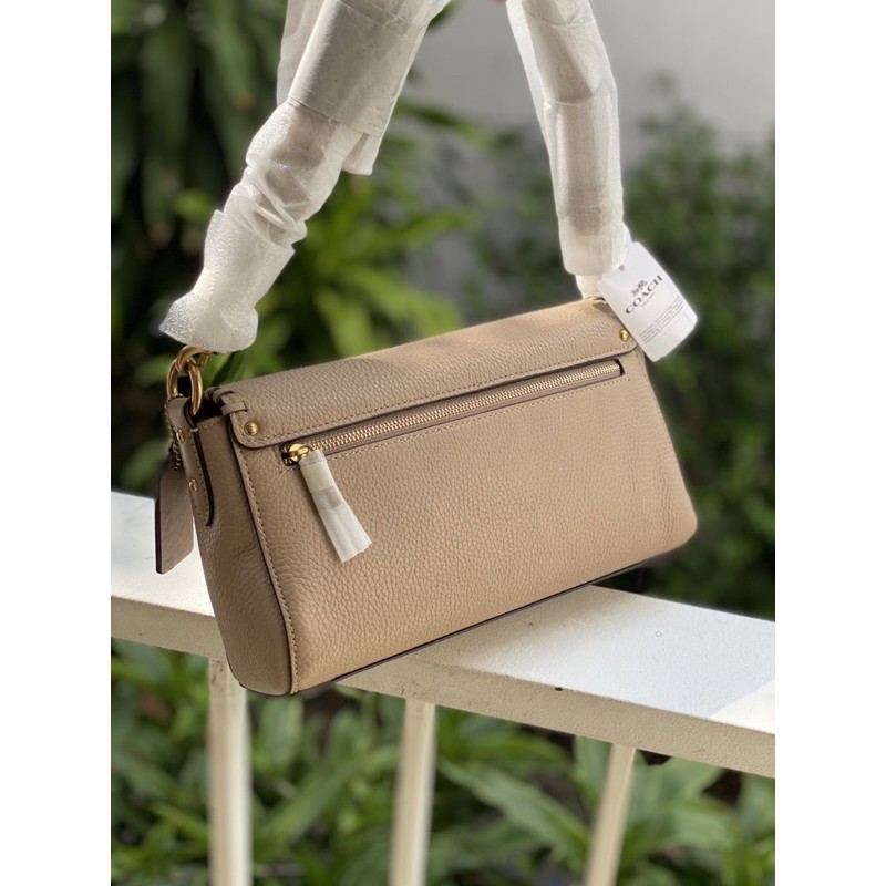 Túi Coach Jade shoulder màu nude nhã nhặn siêu sang Hàng Mỹ chính hãng