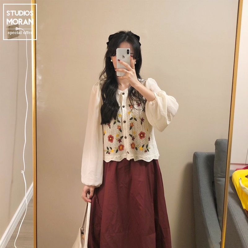 Set áo sơ mi đan móc thêu hoa vintage đáng yêu cổ tích + Chân váy xòe dài màu đỏ MORAN Hàn Quốc
