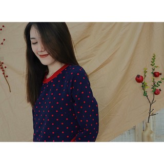 Chicka Chicka - Áo dài chấm bi đỏ