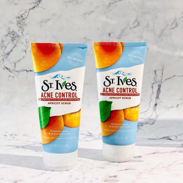 Tẩy Tế Bào Chết Da Mặt ST.Ives Hương Mơ Ngăn Ngừa Mụn Acne Control Apricot Scrub 170gr